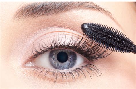 lengthening mascara for short eyelashes.